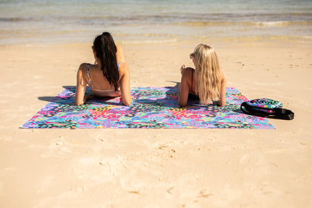 XL Kasey Rainbow - Recycled Sand Free Beach Blanket