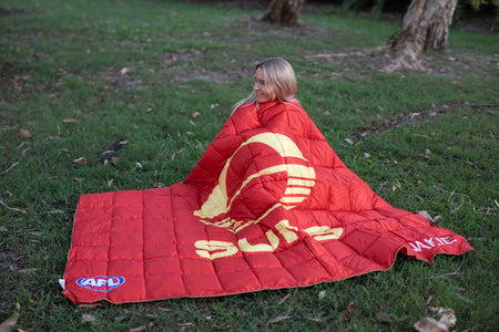 Gold Coast SUNS - AFL Sustainable Down Puffy Blanket