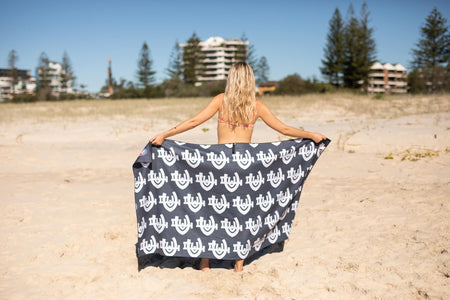 Carlton Blues - AFL Recycled Sand Free Beach Towel