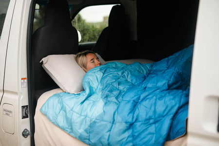 Mountain Blue - Sustainable Down Puffy Blanket